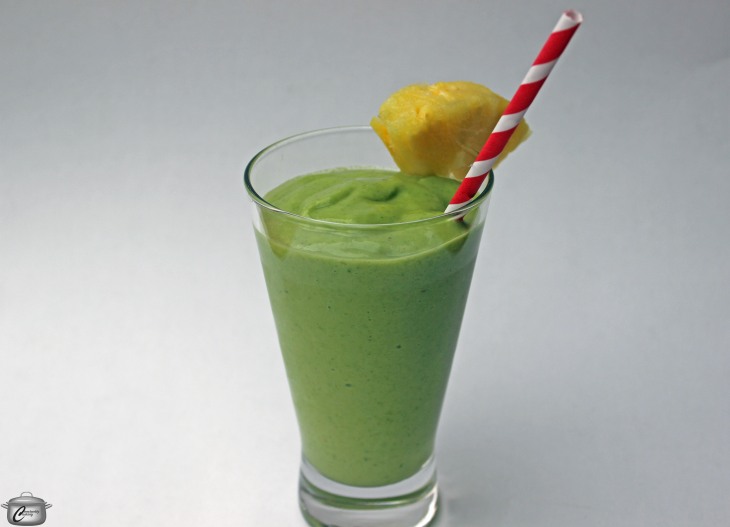 Pineapple, banana, avocado and spinach leaves make this smoothie both delicious and nutritious!